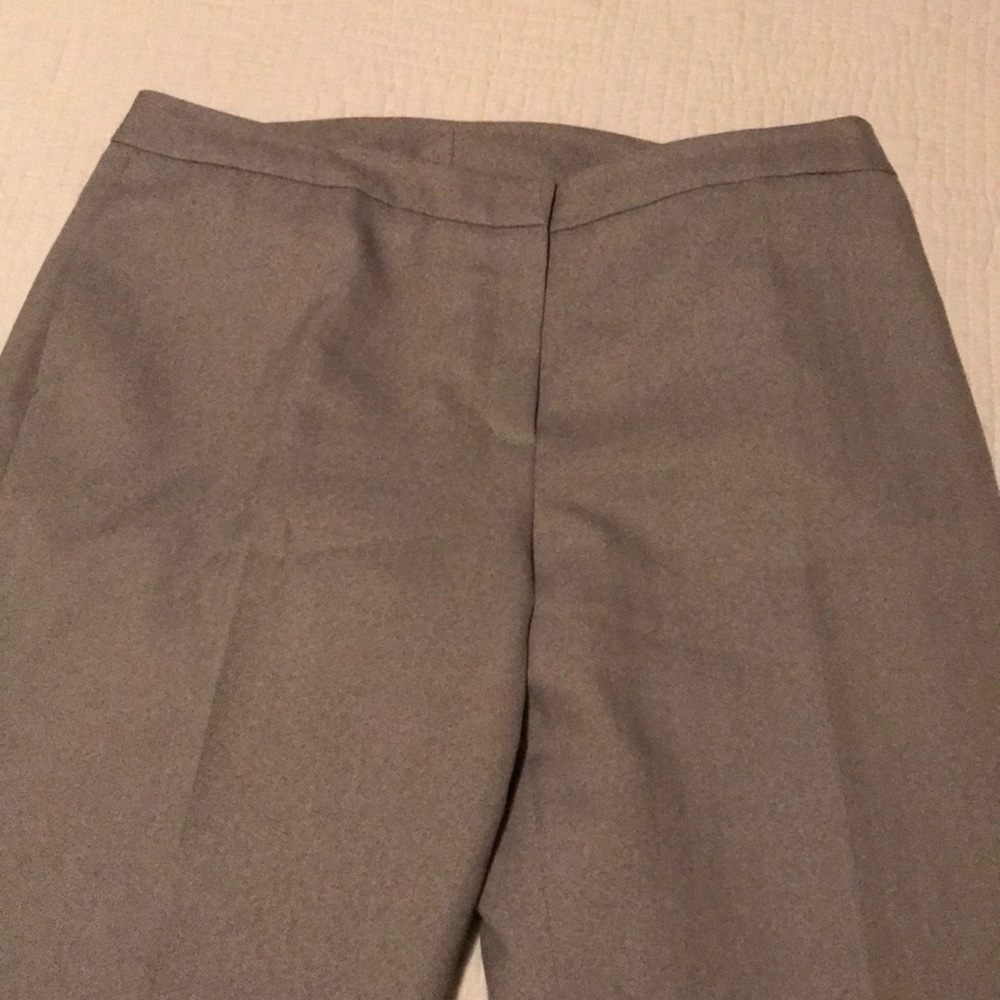 Size 16 suit. Evan-Picone. Dry clean only.